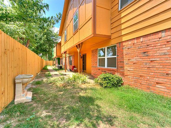 2nd image of 2608 N Ann Arbor Ave APT 136
