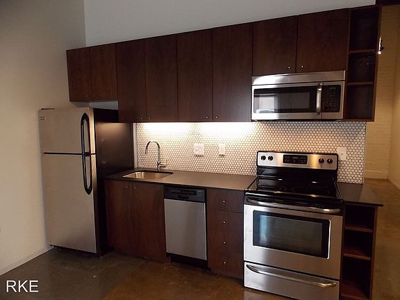 5th image of 416 Salem Ave SW APT 2