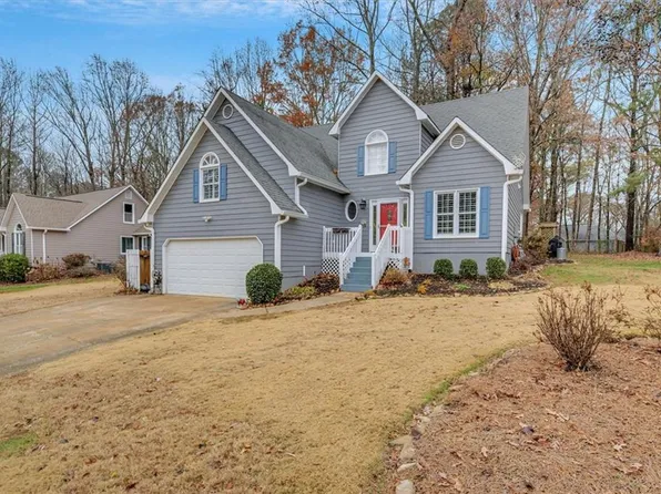 4545 Canterbury Dr, Cumming, GA 30040