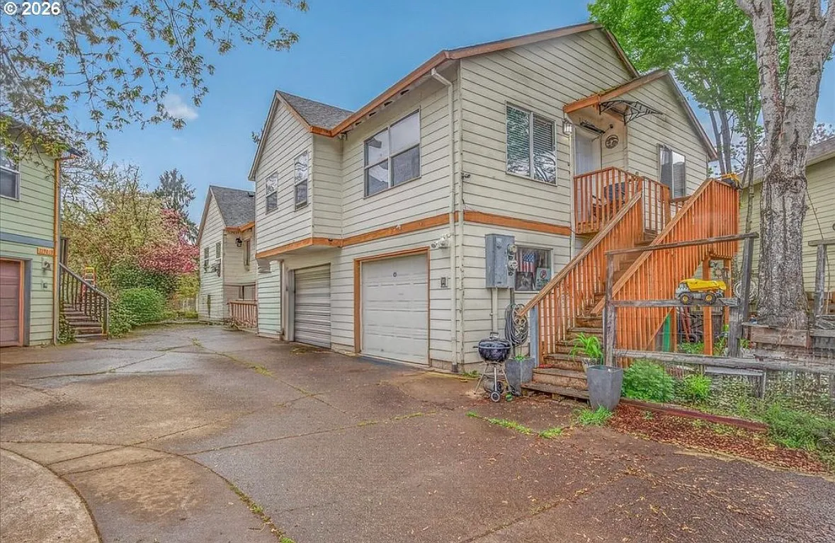 2 bed, 786 sqft, $1,700 — Photo 1