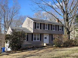 59 Big Horn Rd, Shelton, CT 06484