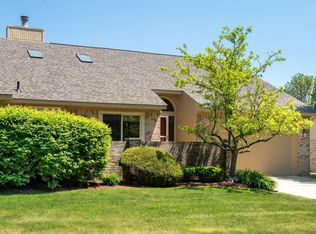 55722 Lorraine Dr, Shelby Township, MI 48316