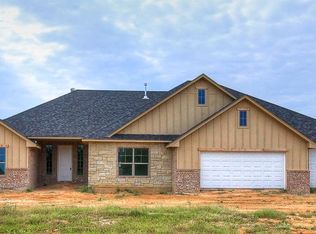 8591 Oak Tree Cir, Edmond, OK 73025