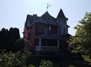 443 Memorial Pkwy, Niagara Falls, NY 14303