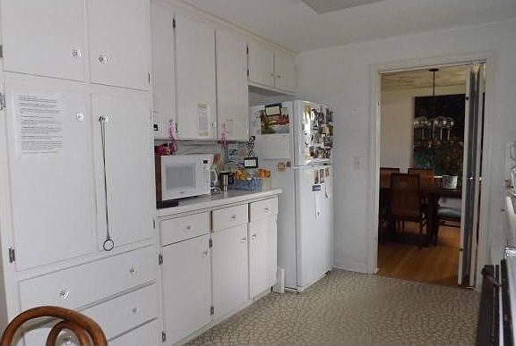 4th image of 4505 Madison Dr