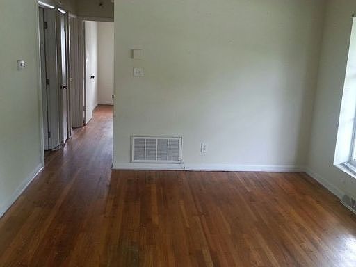 2nd image of 1008 Morningside Dr