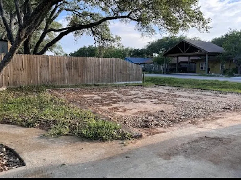 51 Sandra Dr — Photo 11