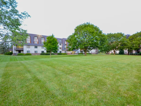 13000 W Heiden Cir Unit 3301, Lake Bluff, IL 60044