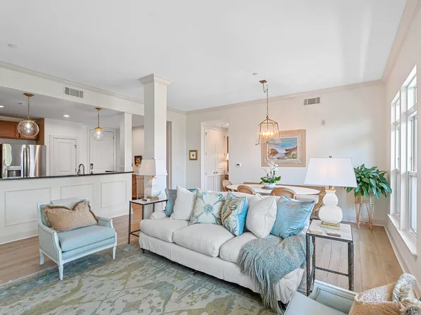 145 Pier View St Unit 303, Daniel Island, SC 29492