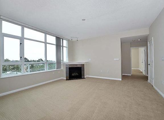 5th image of 850 Beech St Unit 708