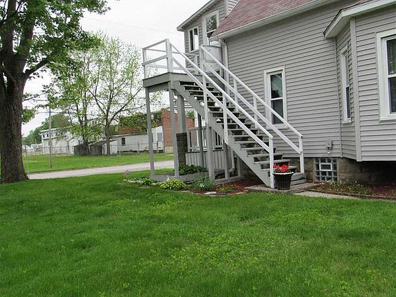 2nd image of 1318 S Wheeler St