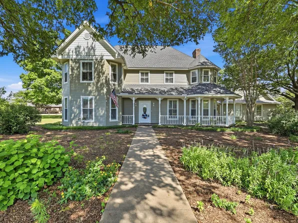 2 Trailridge Dr, Melissa, TX 75454