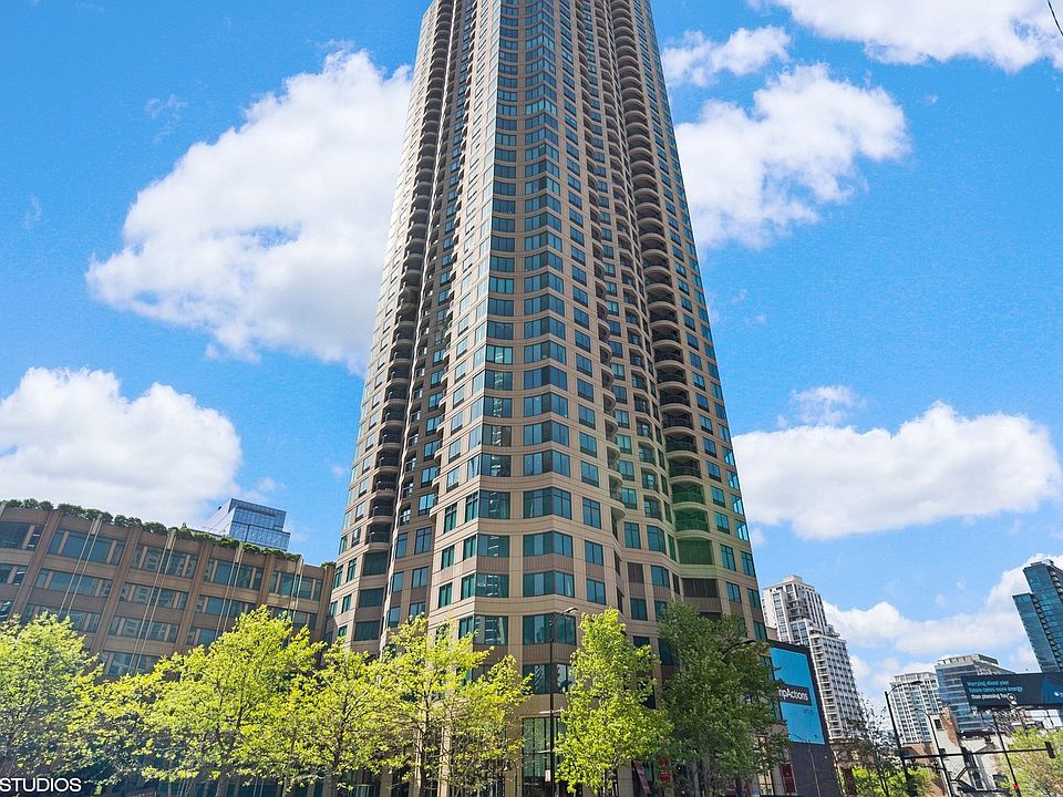 1st image of 400 N Lasalle St #4207