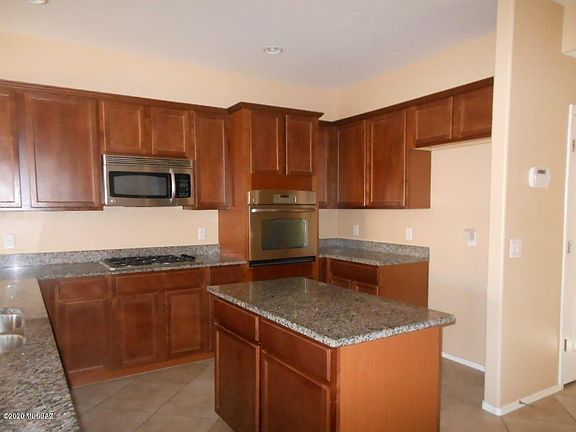 3rd image of 659 W Sonatina Ln