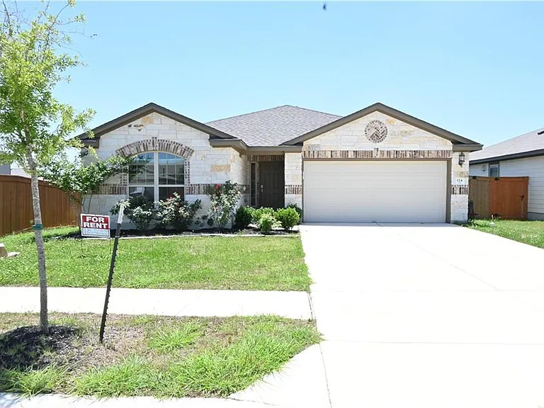 124 Gray Wolf Dr — Photo 1