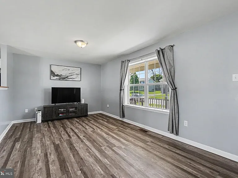 206 Pike Ct — Photo 9