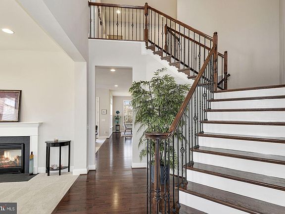 3rd image of 10629 Smith Pond Ln