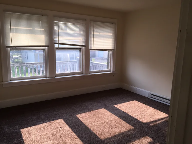 501 Alricks St — Photo 3
