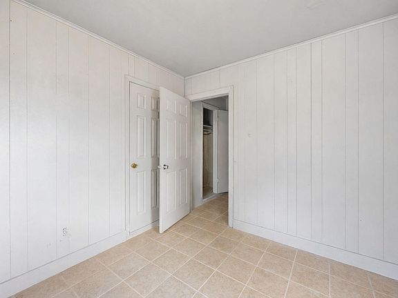 2nd image of 4020 Sayers St