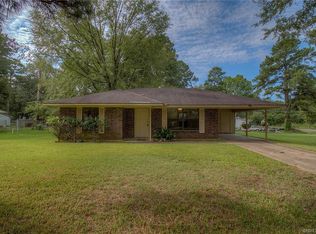 699 Louis Ave, Benton, LA 71006