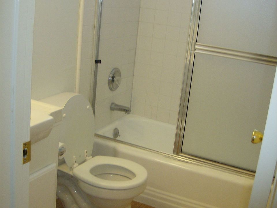 2nd image of 3622 Dunn Dr APT 2