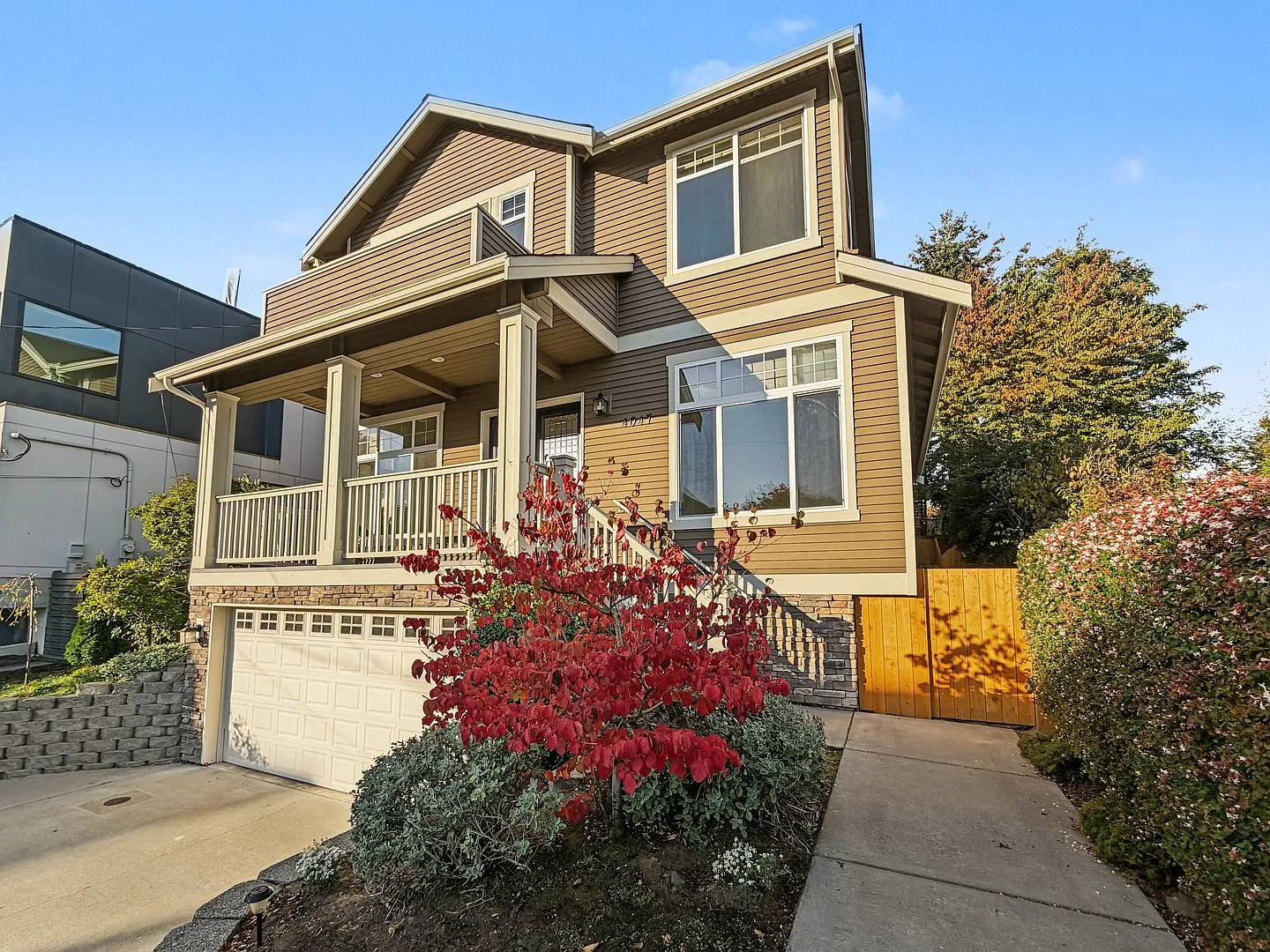 Gorgeous 5 Bedroom Magnolia Home Available Now At $6495 — Photo 2