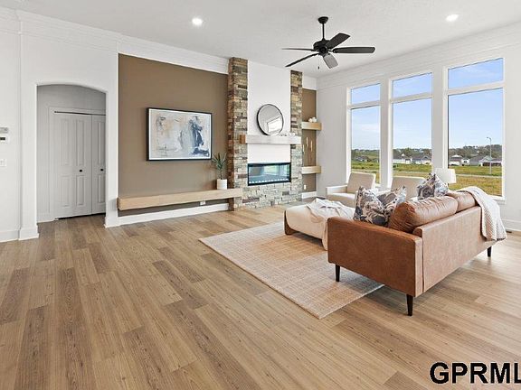 5th image of 5405 190th St