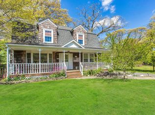 98 Snedecor Ave, Bayport, NY 11705