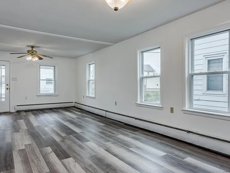 11 Webster St #11 — Photo 6