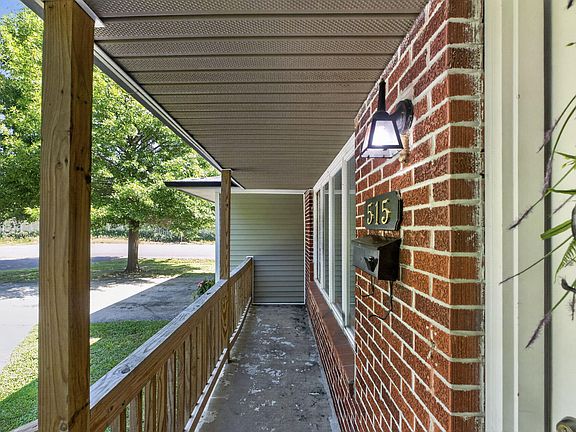 4th image of 515 Grand Street