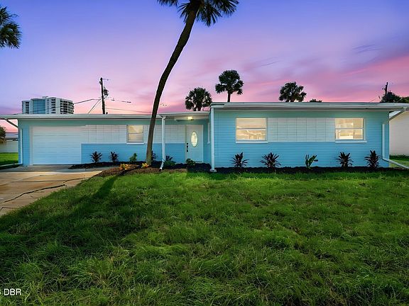 2nd image of 2542 Coral Way W #W