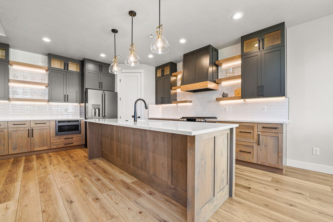 next background image