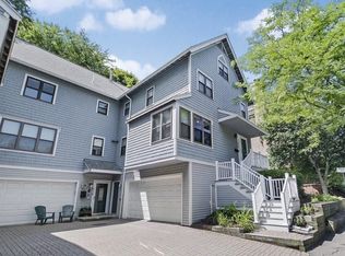 620 Washington St UNIT 620, Brookline, MA 02446
