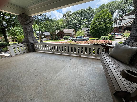 4th image of 204 Cambridge Ave
