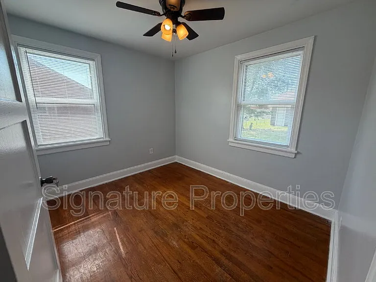 2411 Carlisle Ave — Photo 15