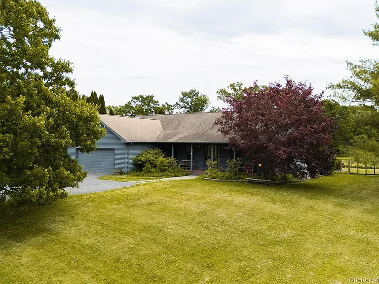 90 Reuter Rd — Photo 24
