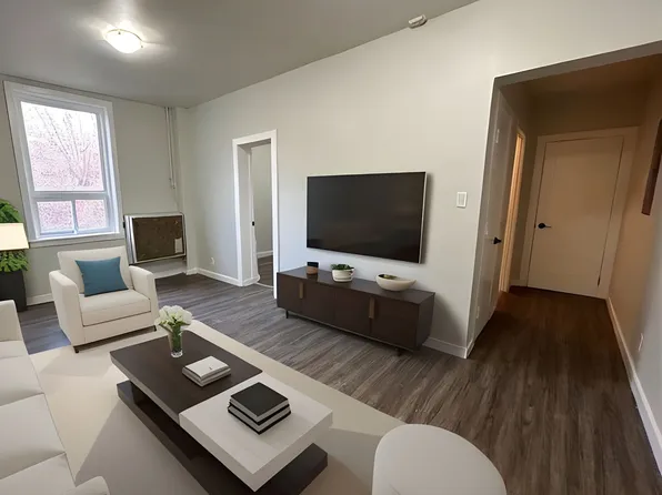 372 Darling St, Brantford, ON