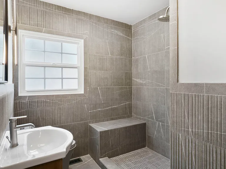 4766 Terrace Dr — Photo 21