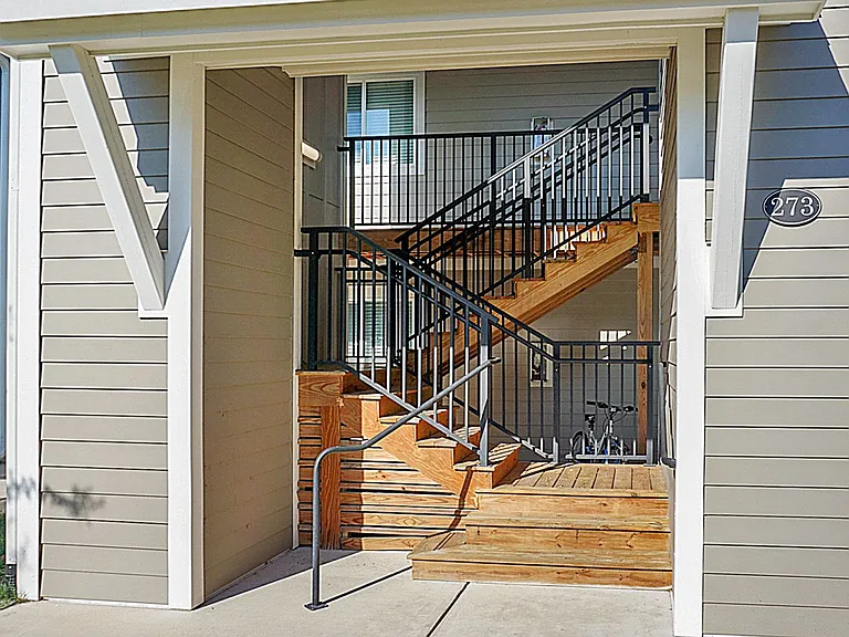 273 Alexandra Dr #11 — Photo 6
