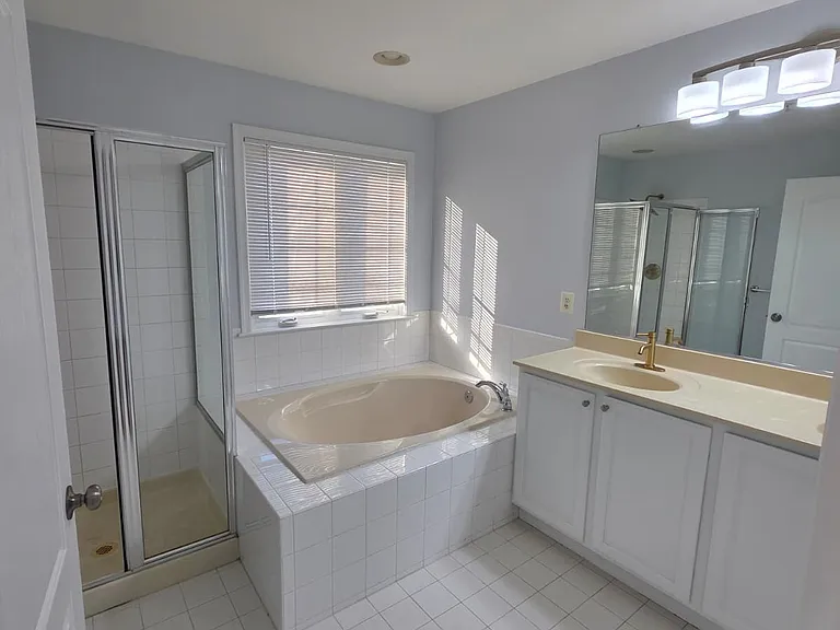 9127 Marlove Oaks Ln — Photo 27