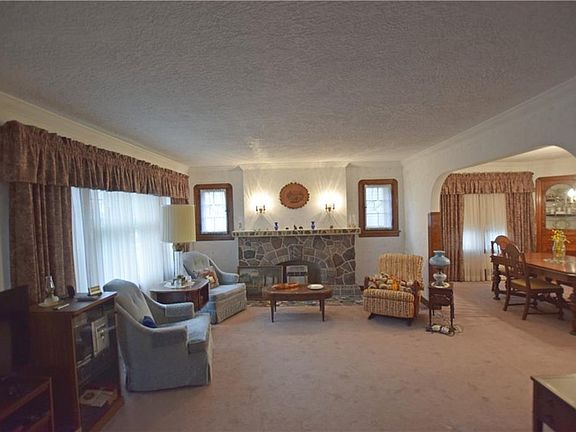 4th image of 178 Westbridge Dr