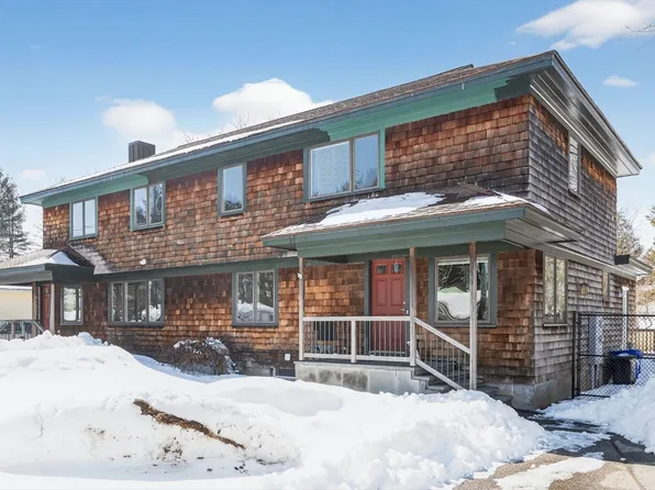 39 Neillian St #39, Bedford, MA 01730