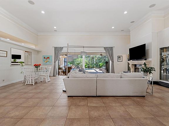 5th image of 4583R Baycedar Ln