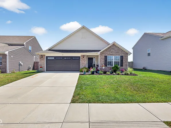 8360 Ambrosia Ln, Pendleton, IN 46064