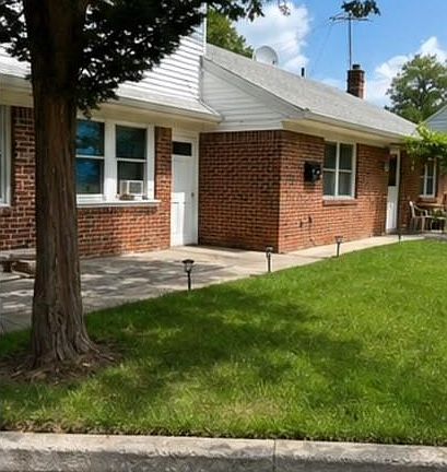 2nd image of 596 River Rd