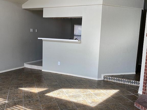 4th image of 2317 Cuesta Ln