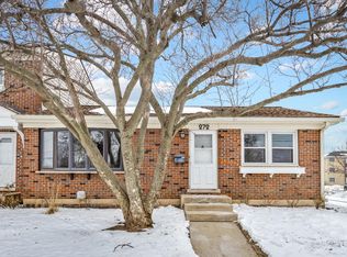 272 Station Dr, Wood Dale, IL 60191