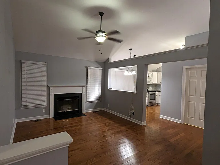 104 Newton Grove Rd — Photo 3