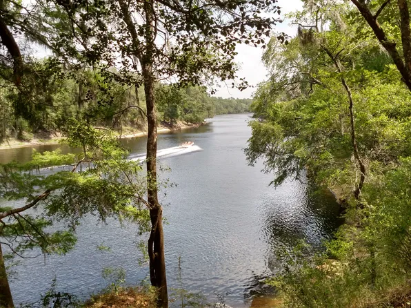 000 NE Castagna, Mayo, FL 32066