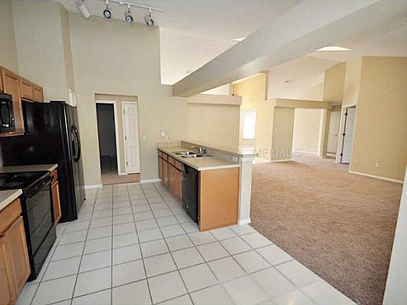 3rd image of 8054 Bridgestone Dr